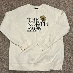 Never worn Northface Sweater